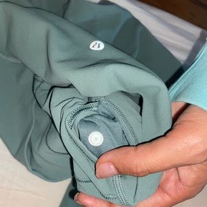 Lululemon wonder under leggings size 6 like new